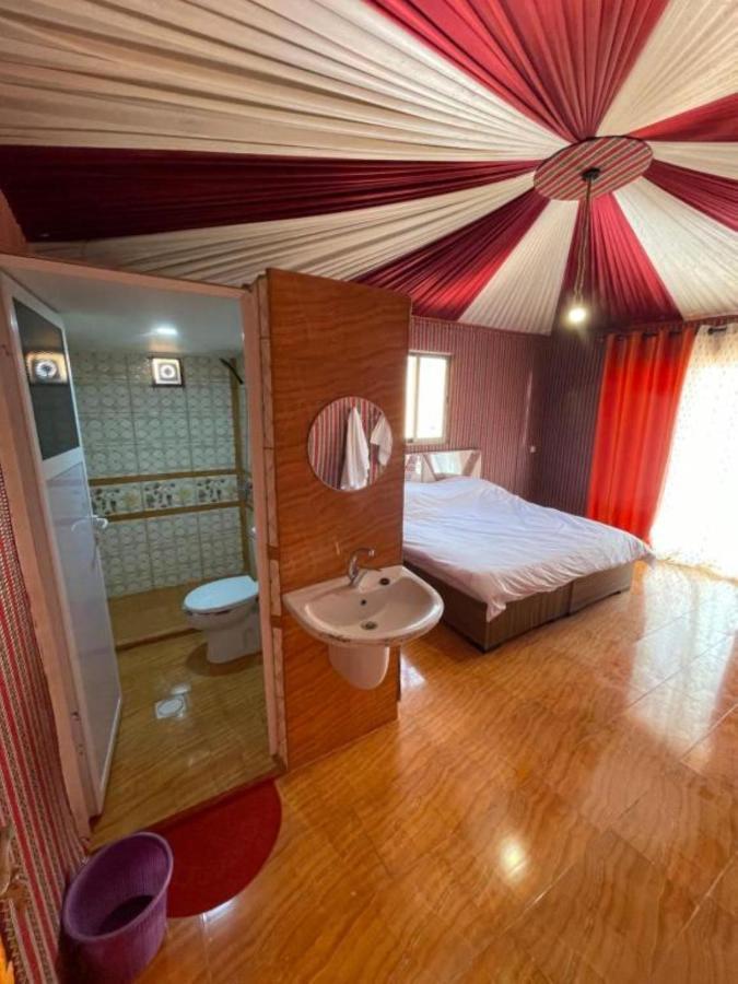 瓦迪拉姆Calm Camp住宿加早餐旅馆 外观 照片